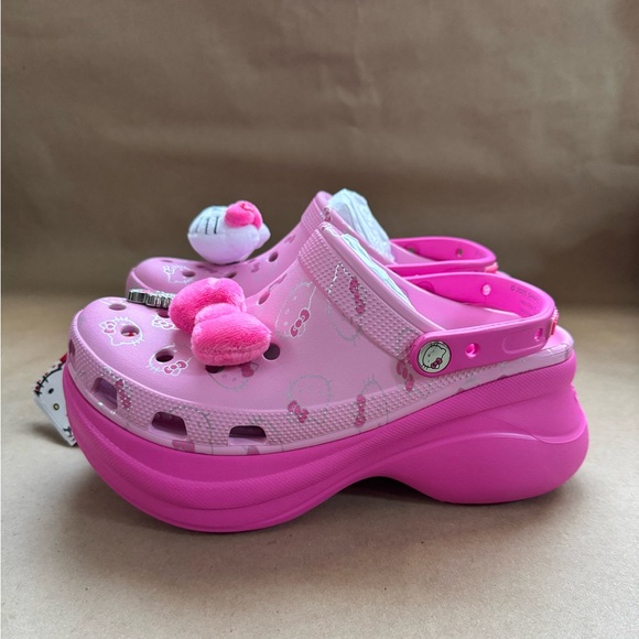 NWT Crocs Hello Kitty Bae Clog w All Over Character Print & Exclusive Jibbitz 9 - Picture 2 of 10